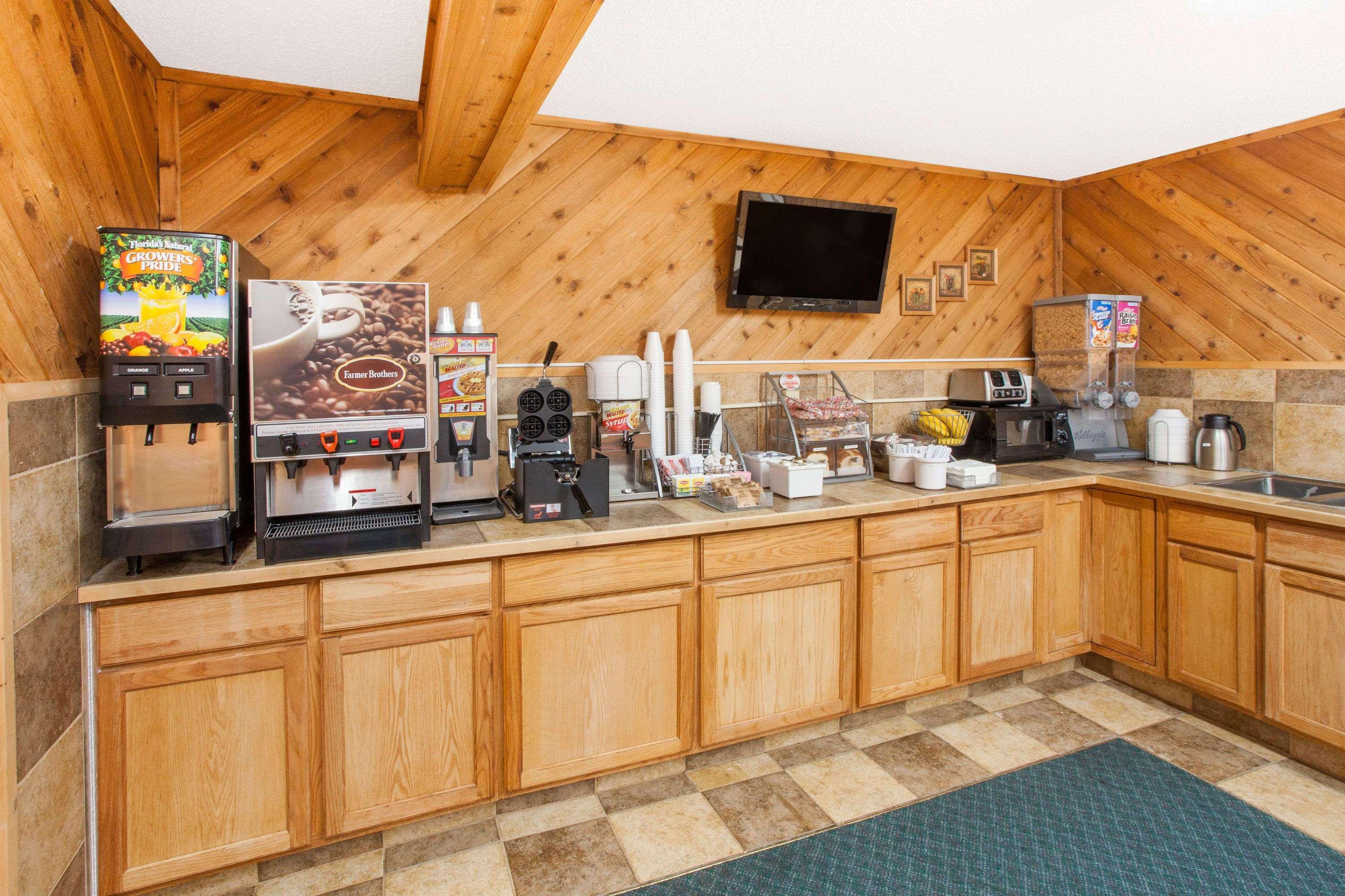 Hotel Super 8 By Wyndham Ia Anamosa